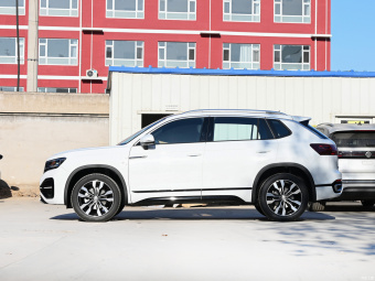 VW Tayron R-Line Connect 4Motion 380TSI